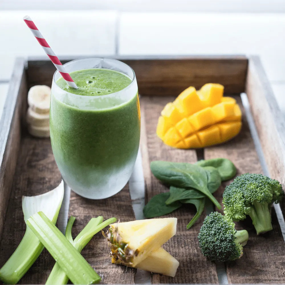 Easy Mango & Spinach Smoothie Recipe